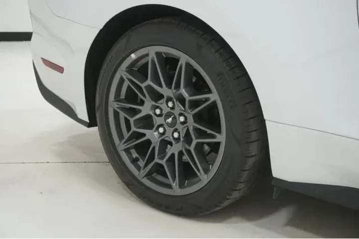 $39995 : Ford Mustang 2022 GT 2dr Fas image 6