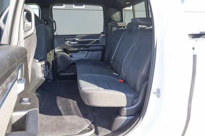 $35988 : 2024 1500 Lone Star 4x4 Crew image 8