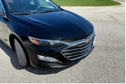 $19591 : Chevrolet Malibu 2023 LT 4dr thumbnail