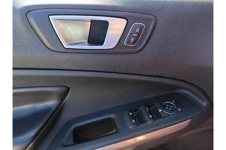 $14979 : Ford EcoSport 2021 Titanium image 10