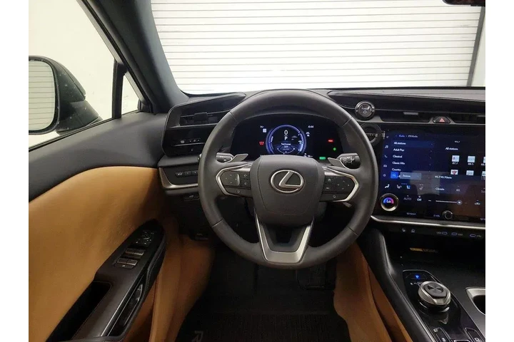 $33998 : Lexus RZ 300e 2024 Premium 4 image 10