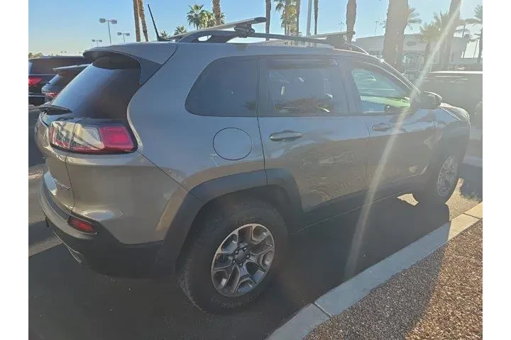 $23088 : Jeep Cherokee 2021 4x4 Trail image 3