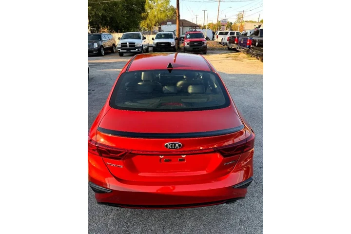 $16300 : 2021 Forte GT Line image 8