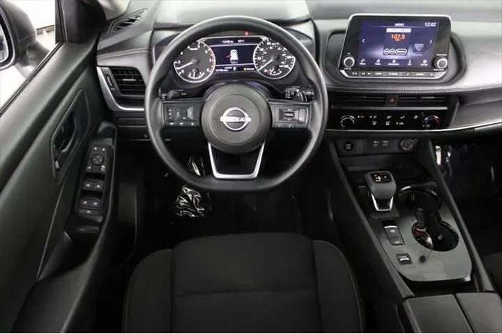 $15603 : Nissan Rogue 2024 S 4dr Cros image 5