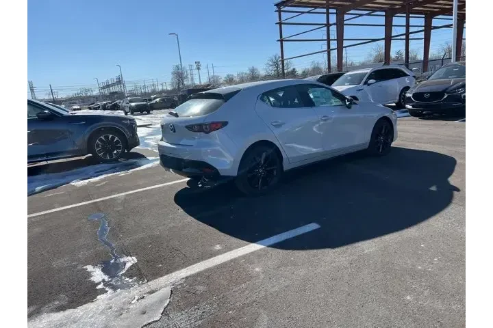 $25980 : Mazda Mazda3 Hatchback 2025 image 7