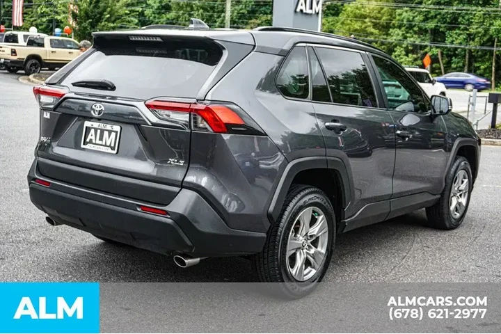 $25420 : Toyota RAV4 2023 XLE 4dr SUV image 6