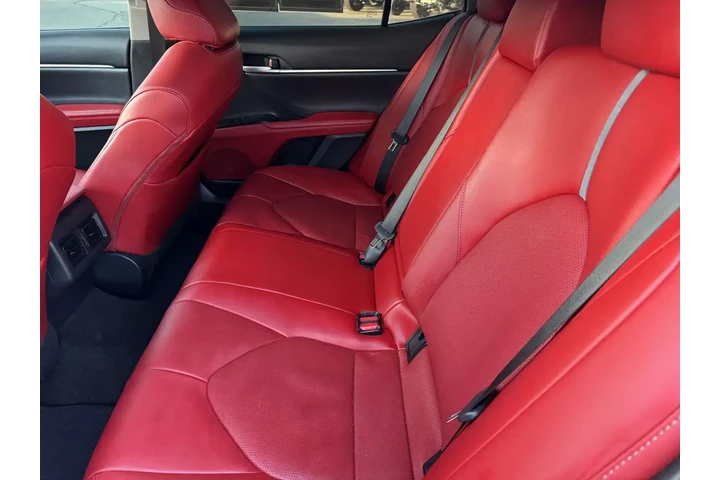 $30798 : Toyota Camry Hybrid 2024 XSE image 9