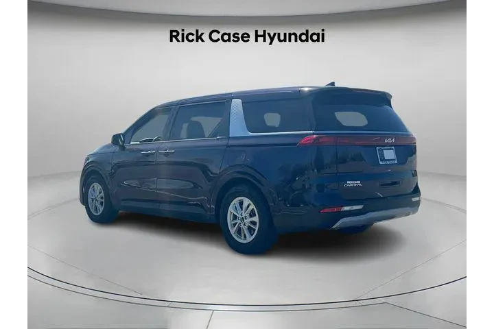 $24991 : Kia Carnival 2023 LX 4dr Min image 6