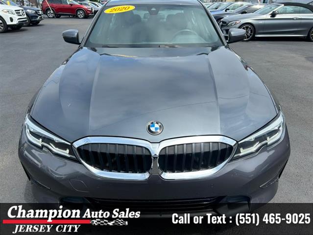 Used 2020 3 Series 330i xDriv image 4