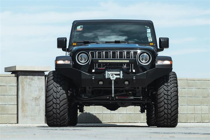 2019 Wrangler Unlimited Sahara image 6