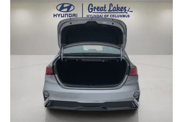 $19977 : Kia Forte 2024 GT-Line 4dr S image 10