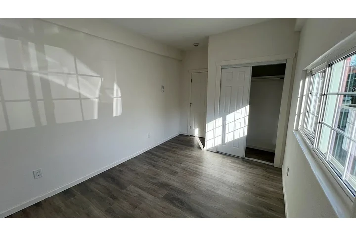 $800 : 2 BEDROOM San Jose, CA image 3