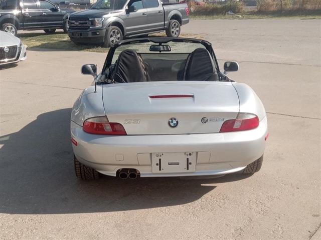 $10998 : 2002 Z3 image 6