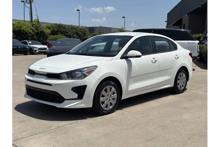 $14490 : 2023 Rio LX image 3