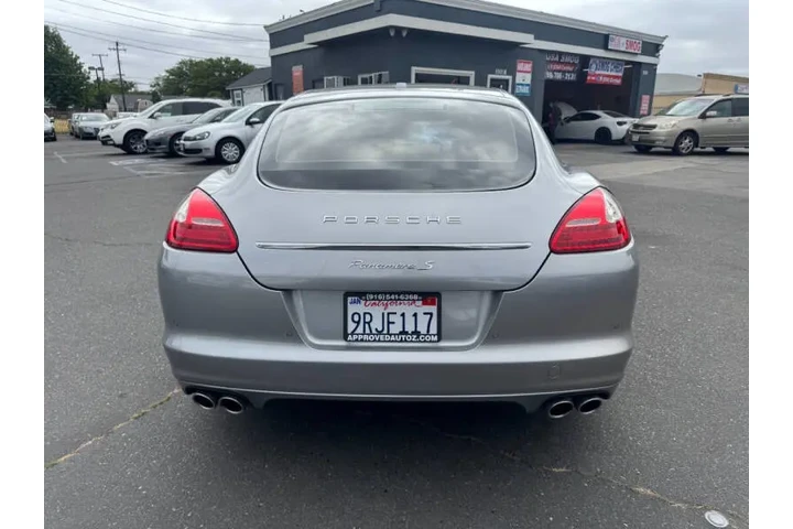 $17998 : 2010 Panamera S image 7