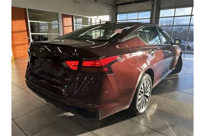 $22000 : Nissan Altima 2024 AWD 2.5 S image 10