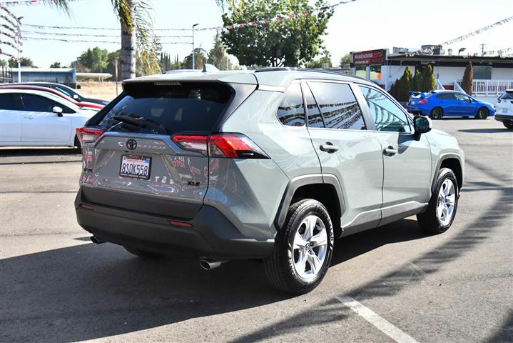 $26989 : RAV4 XLE image 8