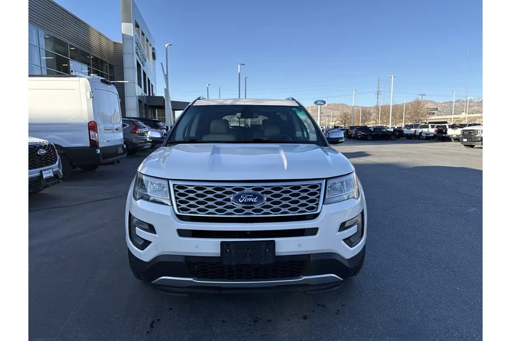 $15897 : Ford Explorer 2016 AWD Plati image 8