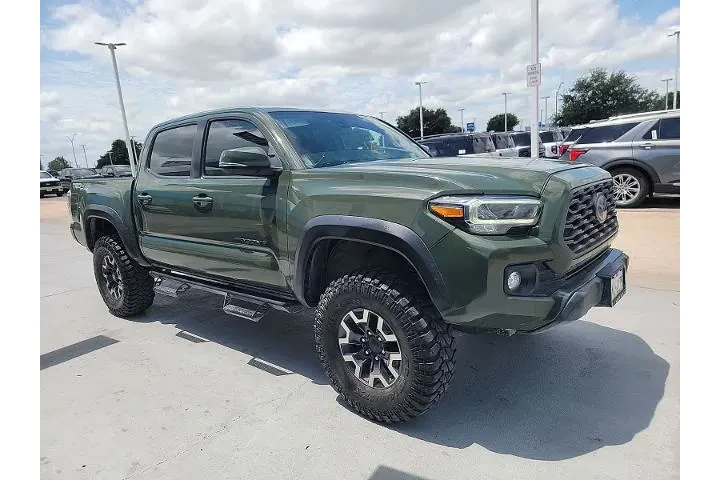 $33773 : Toyota Tacoma 2021 4x4 TRD P image 4
