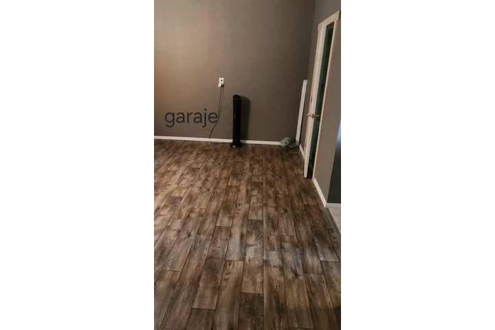 $900 : Se renta cuarto image 2