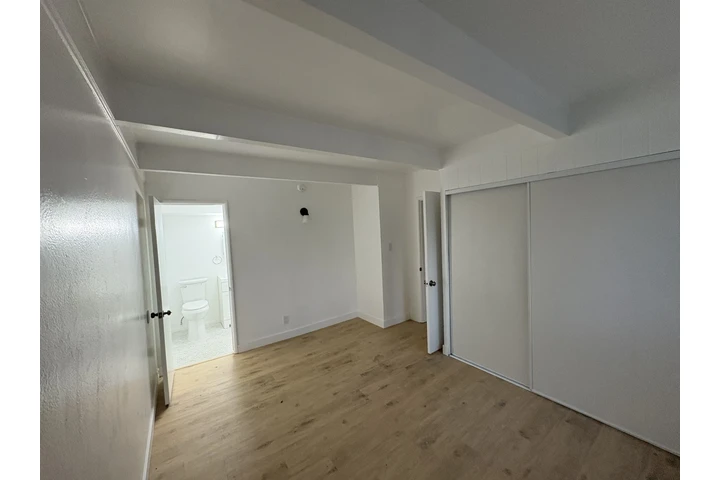 $1000 : Rento espacio en apartamento image 3