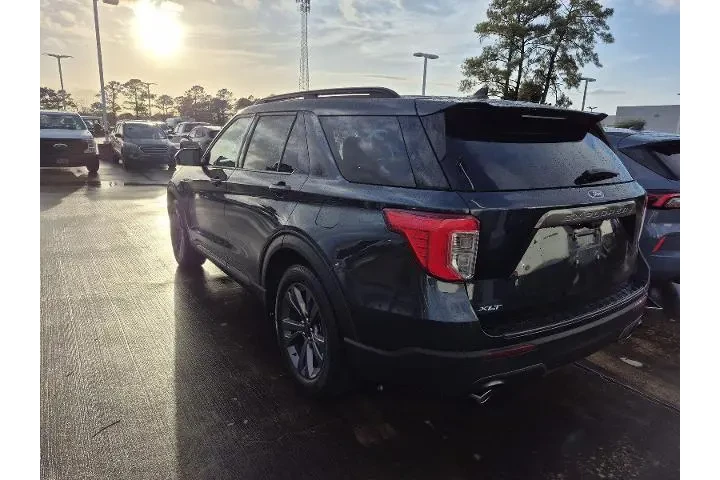 $28791 : Ford Explorer 2023 XLT 4dr S image 4