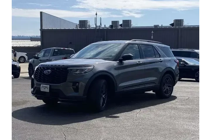 $35990 : Ford Explorer 2025 ST-Line 4 image 8