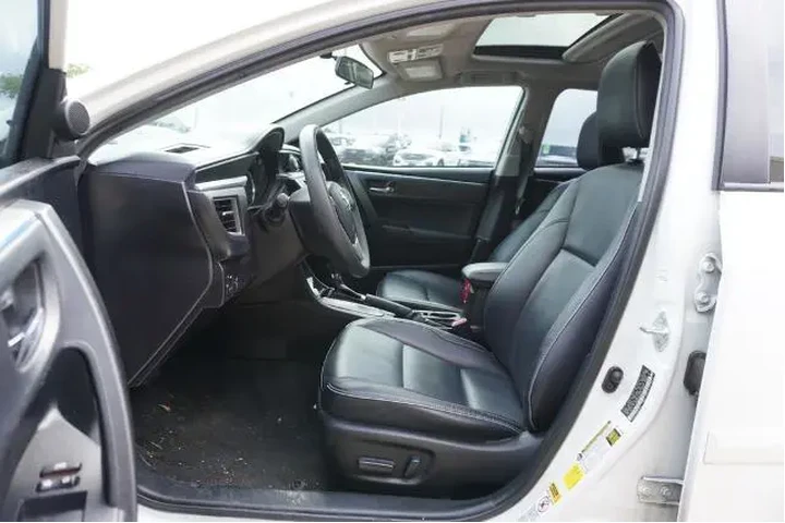 $13988 : Toyota Corolla 2016 S 4dr Se image 8