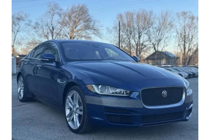 $8999 : 2017 XE 35t Prestige image 4