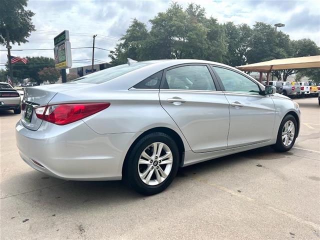 $9950 : 2013 HYUNDAI SONATA GLS image 7