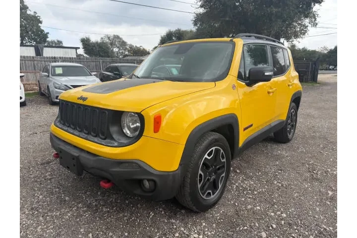 $8995 : 2016 Renegade image 2
