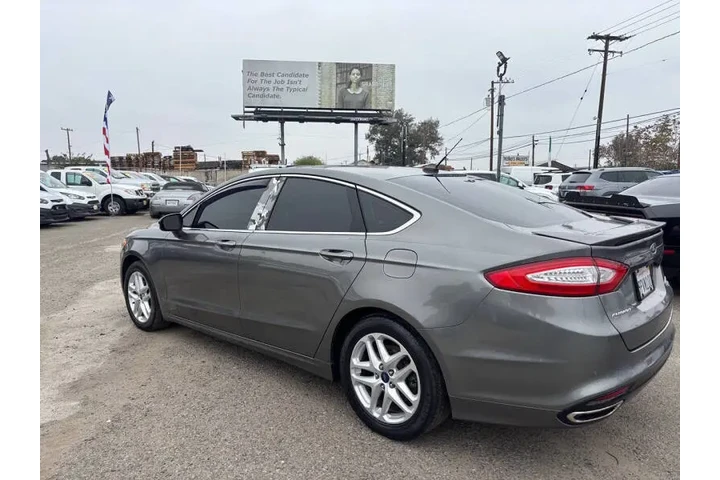 $9999 : 2014 Fusion Titanium image 5