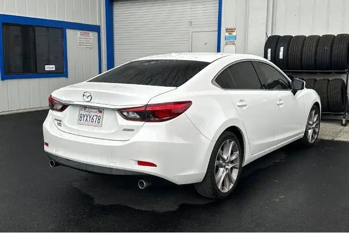 $13658 : Mazda Mazda6 2017 Touring 4d image 5