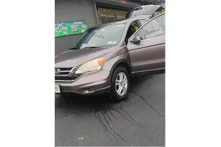 $4500 : Honda SRV 2010 image 5