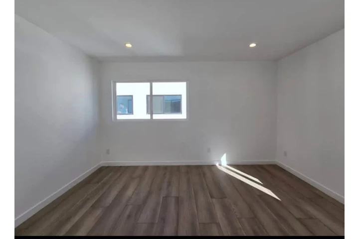 $1200 : Se Renta Recamara $1,200 image 1