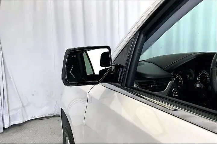 $36601 : GMC Yukon 2020 4x4 Denali 4d image 10