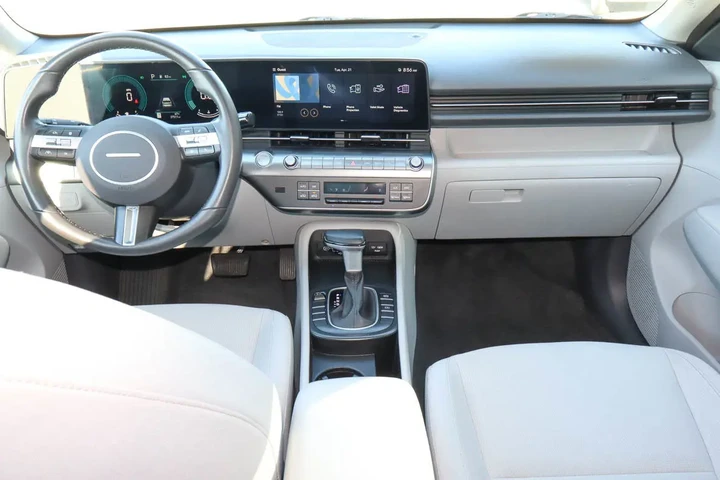 $21887 : 2025 Kona SEL FWD image 10