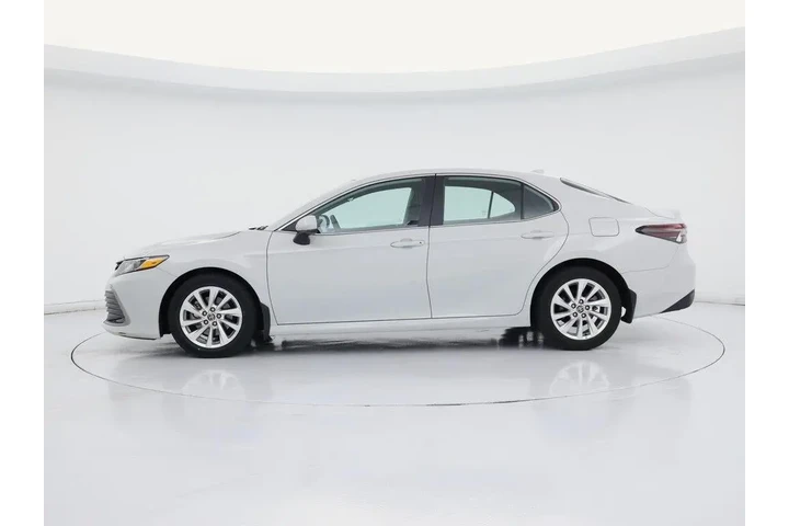$24998 : Toyota Camry 2023 LE 4dr Sed image 3