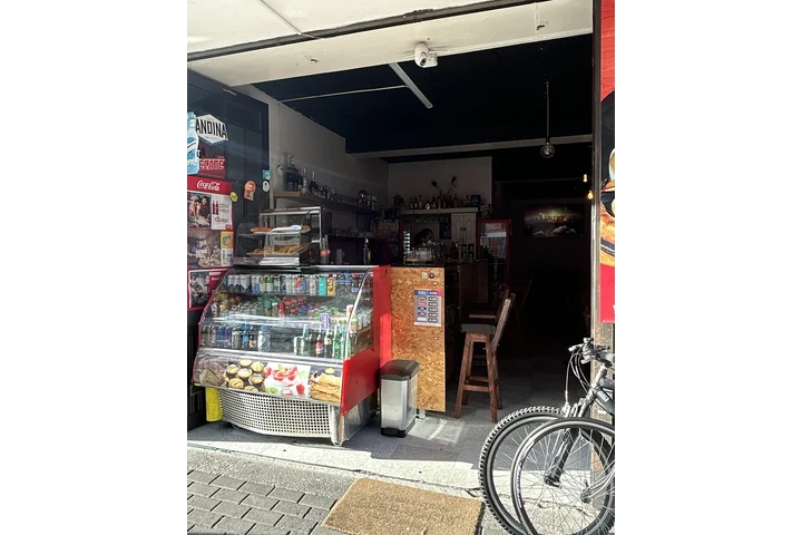 Este es tu negocio: Café Bar image 1