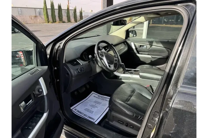 2013 Edge SEL image 9