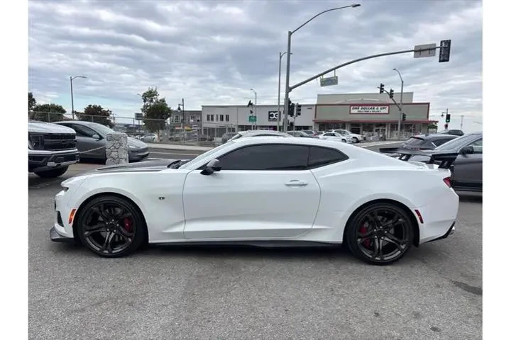 $39890 : Chevrolet Camaro 2017 SS 2dr image 3