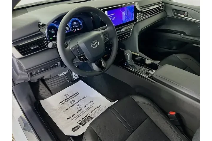 $35900 : Toyota Camry 2025 SE 4dr Sed image 9