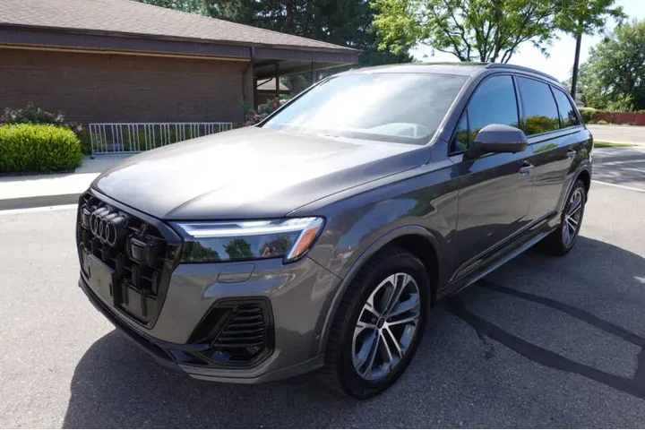 $46959 : 2025 Q7 quattro Premium Plus image 5