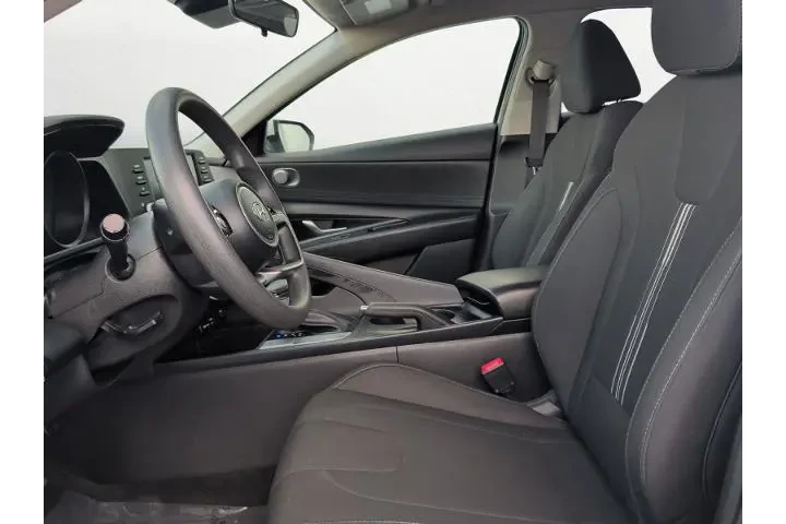 $16425 : Hyundai ELANTRA 2021 SEL 4dr image 9