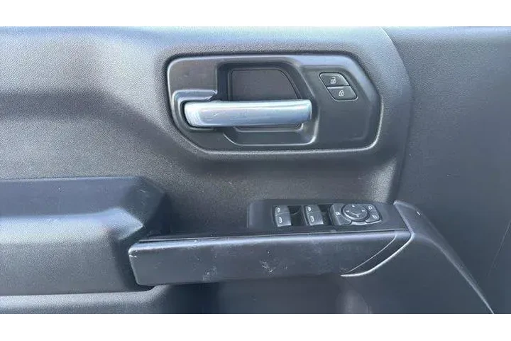 $29085 : Chevrolet Silverado 1500 202 image 5