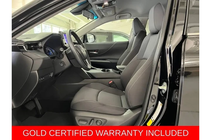 $32388 : Gold Certified2023 Venza LE image 10