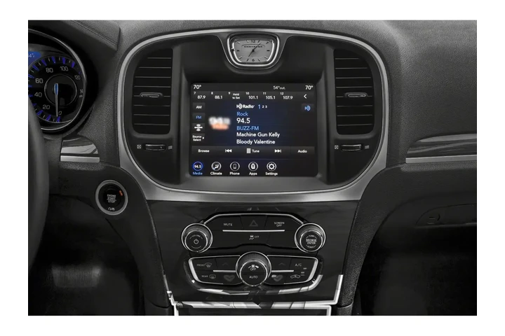 Chrysler 300 2022 S V6 4dr S image 7