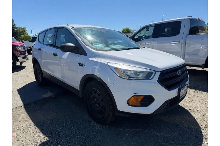 $7000 : Ford Escape 2017 S 4dr SUV image 7