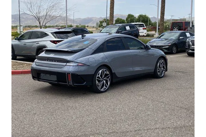 $27098 : Hyundai IONIQ 6 2024 SEL 4dr image 3