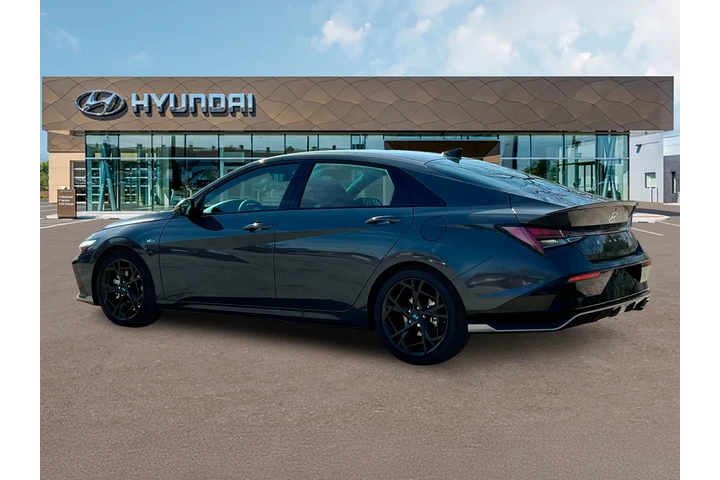 $25655 : Hyundai ELANTRA 2025 N Line image 4